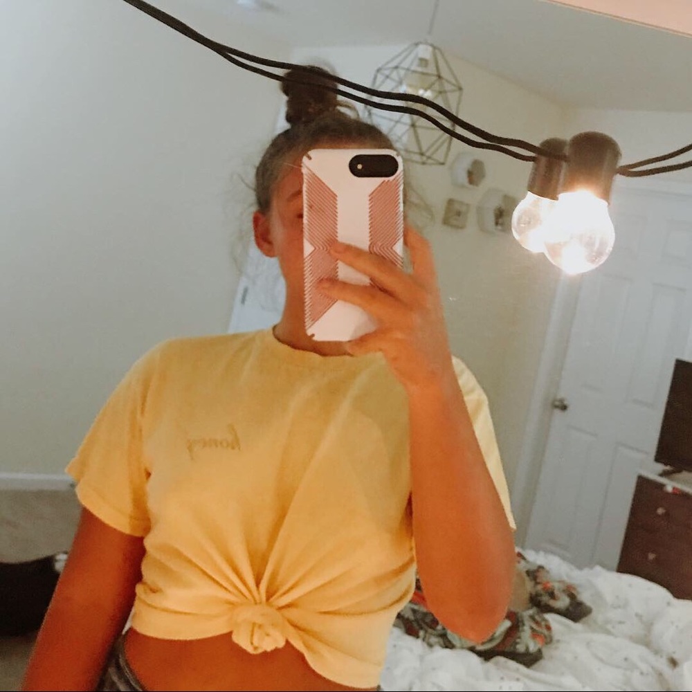Honey cropped T-shirt!!